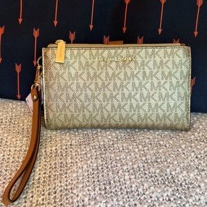 Michael Kors Double Zip Wristlet Wallet